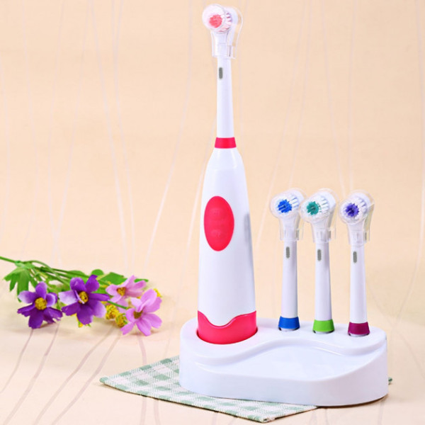 Электрическая зубная щетка с насадками Electric ToothBrush на батарейках