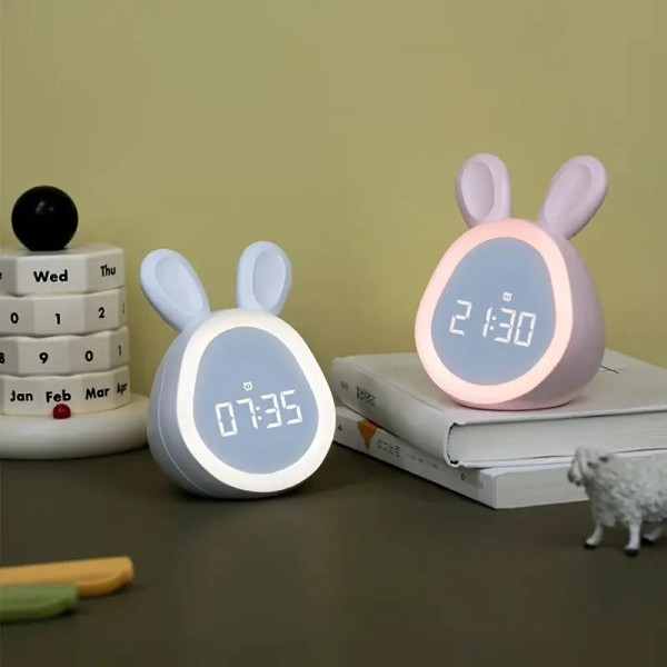Настольные электронные часы-ночник Зайчик с LED-дисплеем подсветкой будильником и аккумулятором 1500 мАч