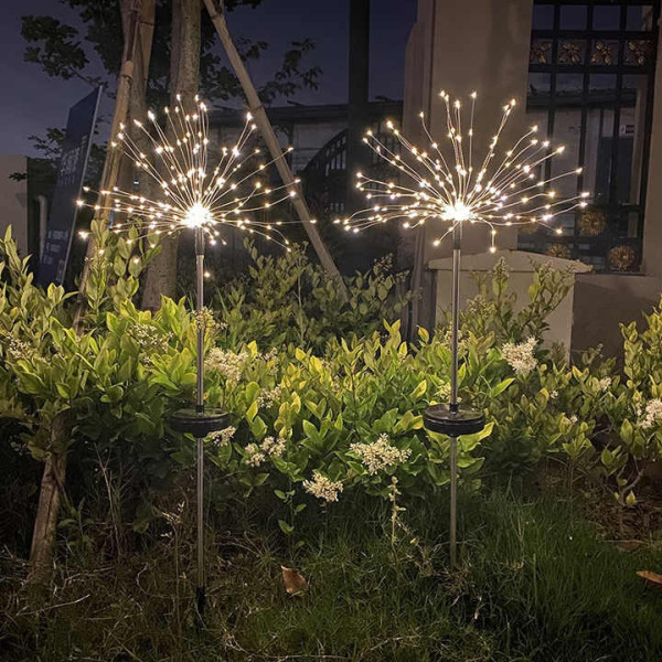 Солнечный LED фонарь для газона «Фейерверк», 180 LED, теплый белый, IP65, телескопическая установка